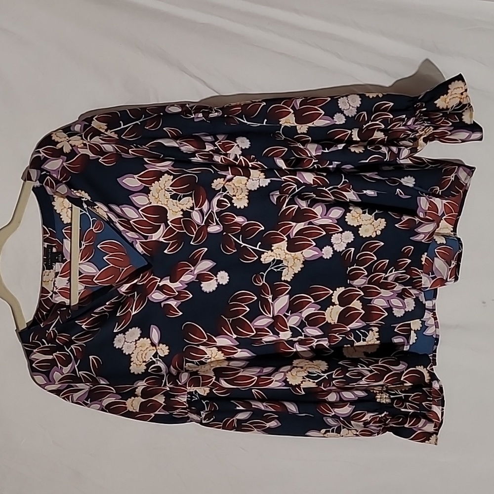 Ann taylor blouse size xl